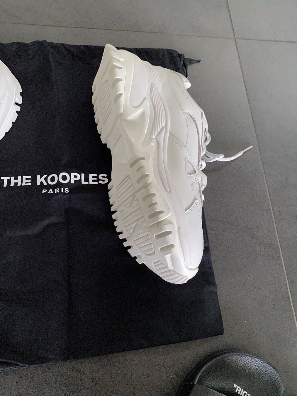 Scarpe da uomo: The Kooples SNEAKER white Gr. 41, UNISEX – Nuovo e nell'imballaggio originale da Kreuzlingen venduto da shopaholicatheart_3 6