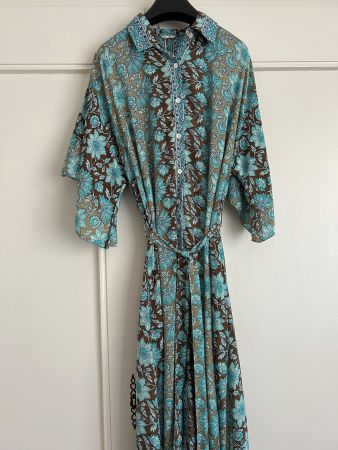 Maxikleid durchgeknöpft mit Hemdkragen und Gurt Gr. S/M