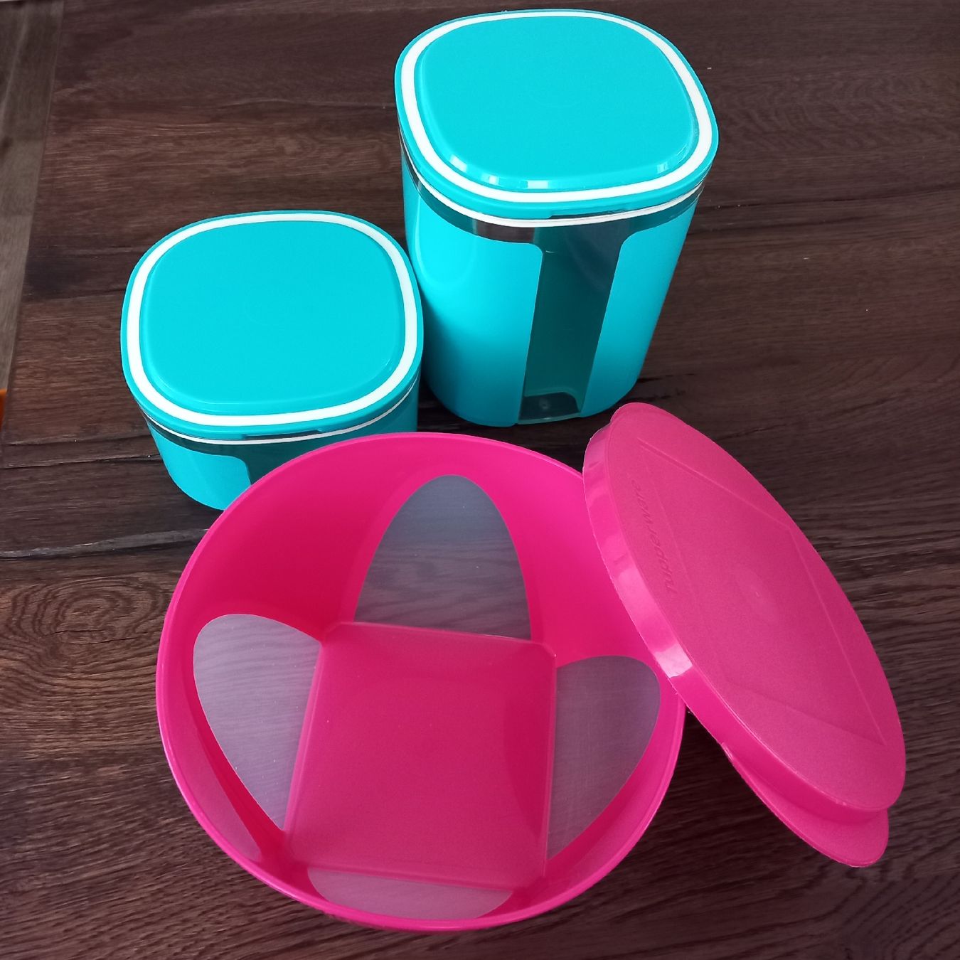 Tupperware Contenitori & Simili: Tupperware 3er Set 1×pink, 1×türkis – Nuovo (secondo la descrizione) da Gossau SG venduto da Sanny5181 1