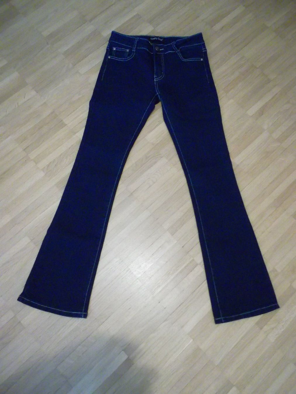 Jeans: JEANS GR. 38 BESTSTYLED BERLIN – Nuovo (secondo la descrizione) da Zofingen venduto da Felpa