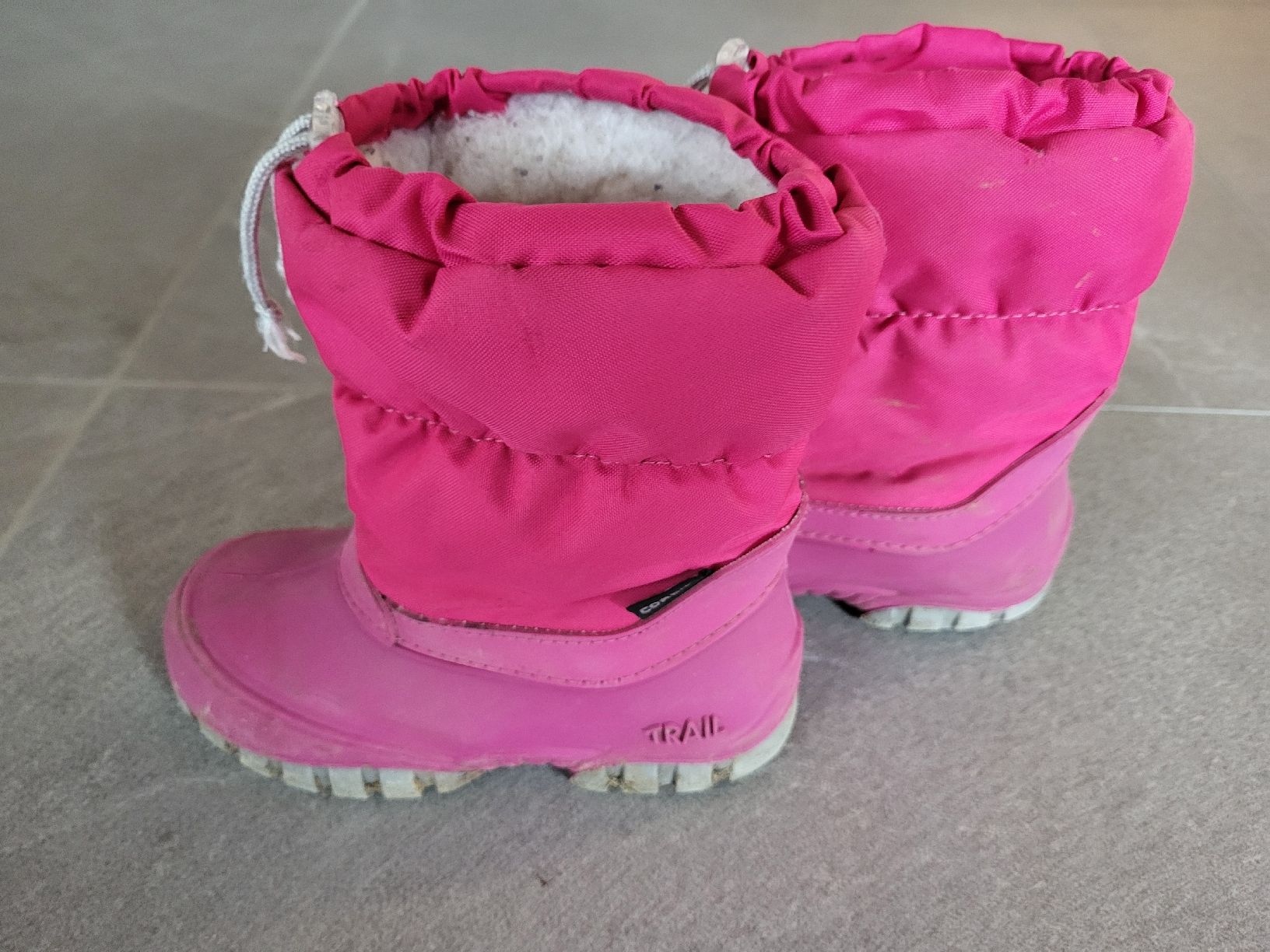 Scarpe per ragazze: Pinke Winterstiefel Gr. 30 – Usato da Oberwangen TG venduto da Murmel82 1