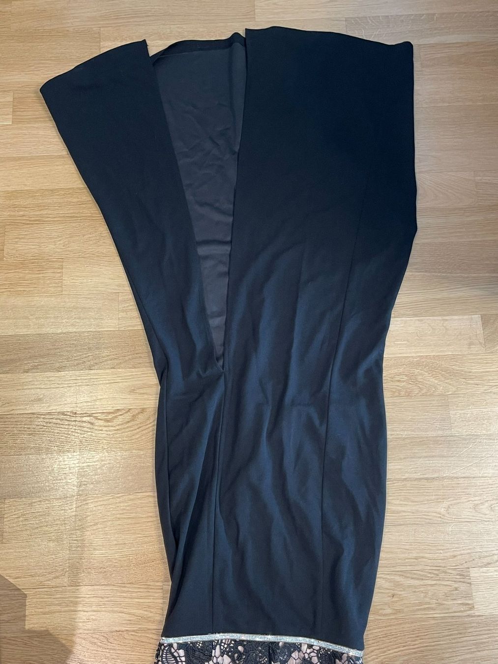 Vestiti: Elegantes Abendkleid Schwarz S mit Spitze & Schlitz – Usato da Rheineck venduto da FGeissler 7