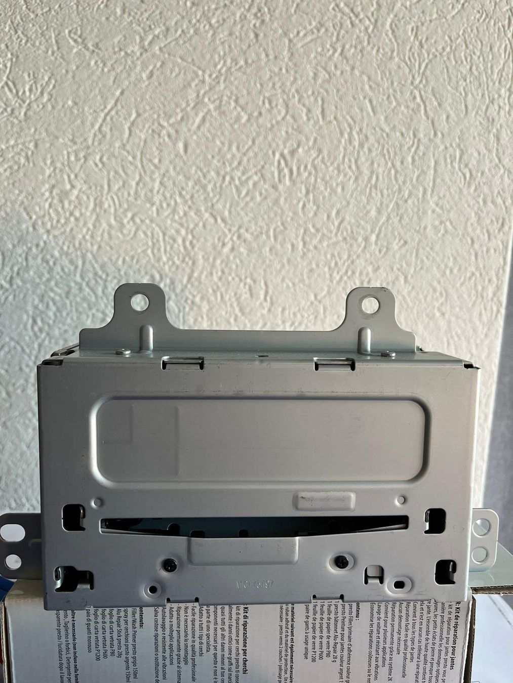 Chevrolet Tutti pezzi di ricambio auto: Radio CD Klima Einheit Bedienteil Camaro 2010-2013 – Usato da Windisch venduto da rsol22 3