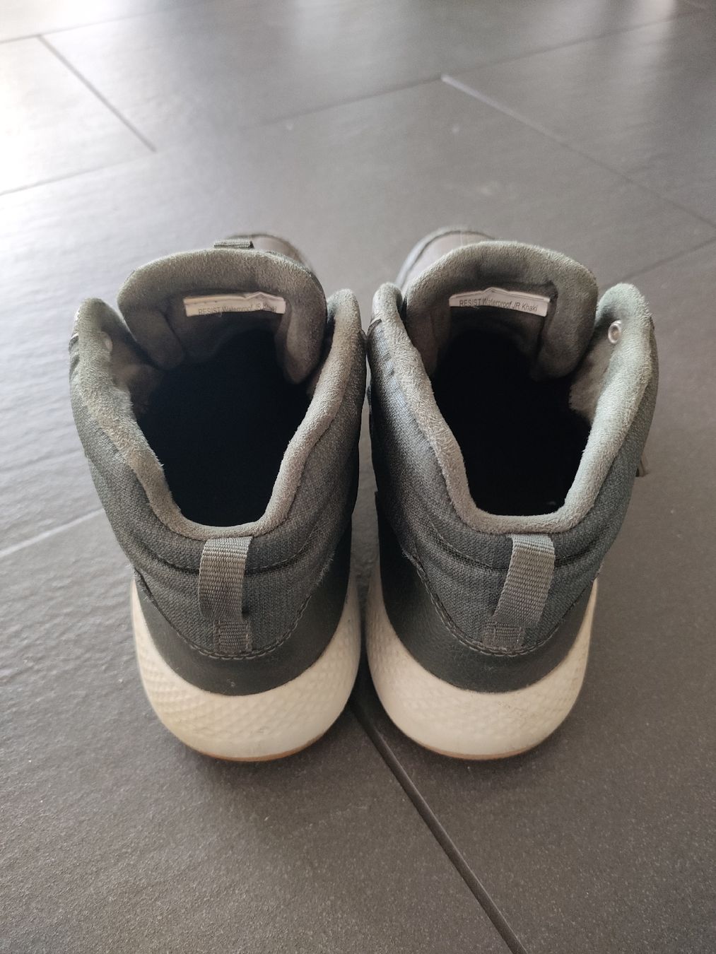 Chaussures hommes: übergangs Schuhe Grösse 35  Wasserdicht – D'occasion à Therwil par OliviaH01 1