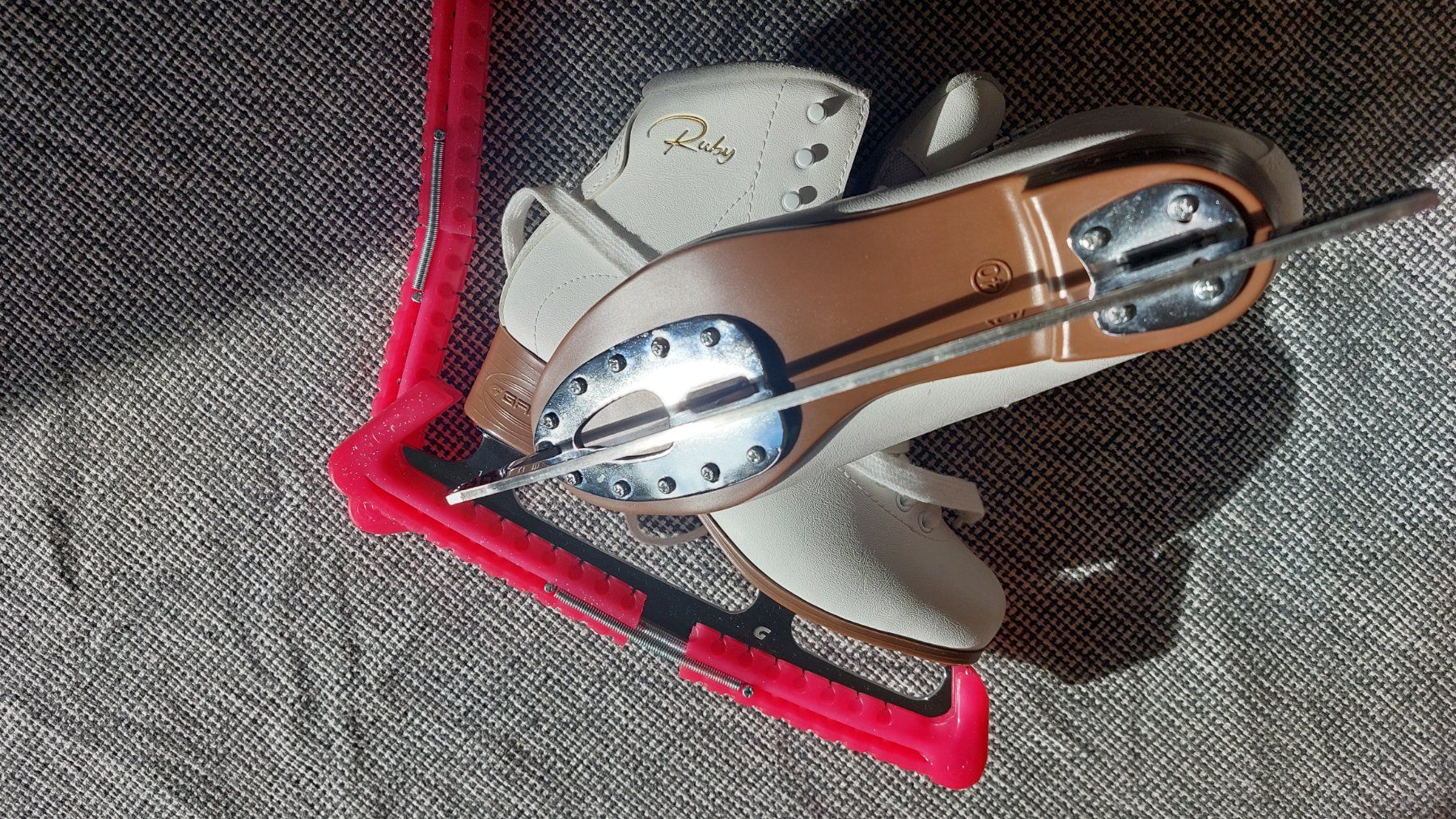 Graf Schlittschuhe: Schlittschue weiss Graf Ruby Star Gr. 40 – Gebraucht aus Zürich von tham 4