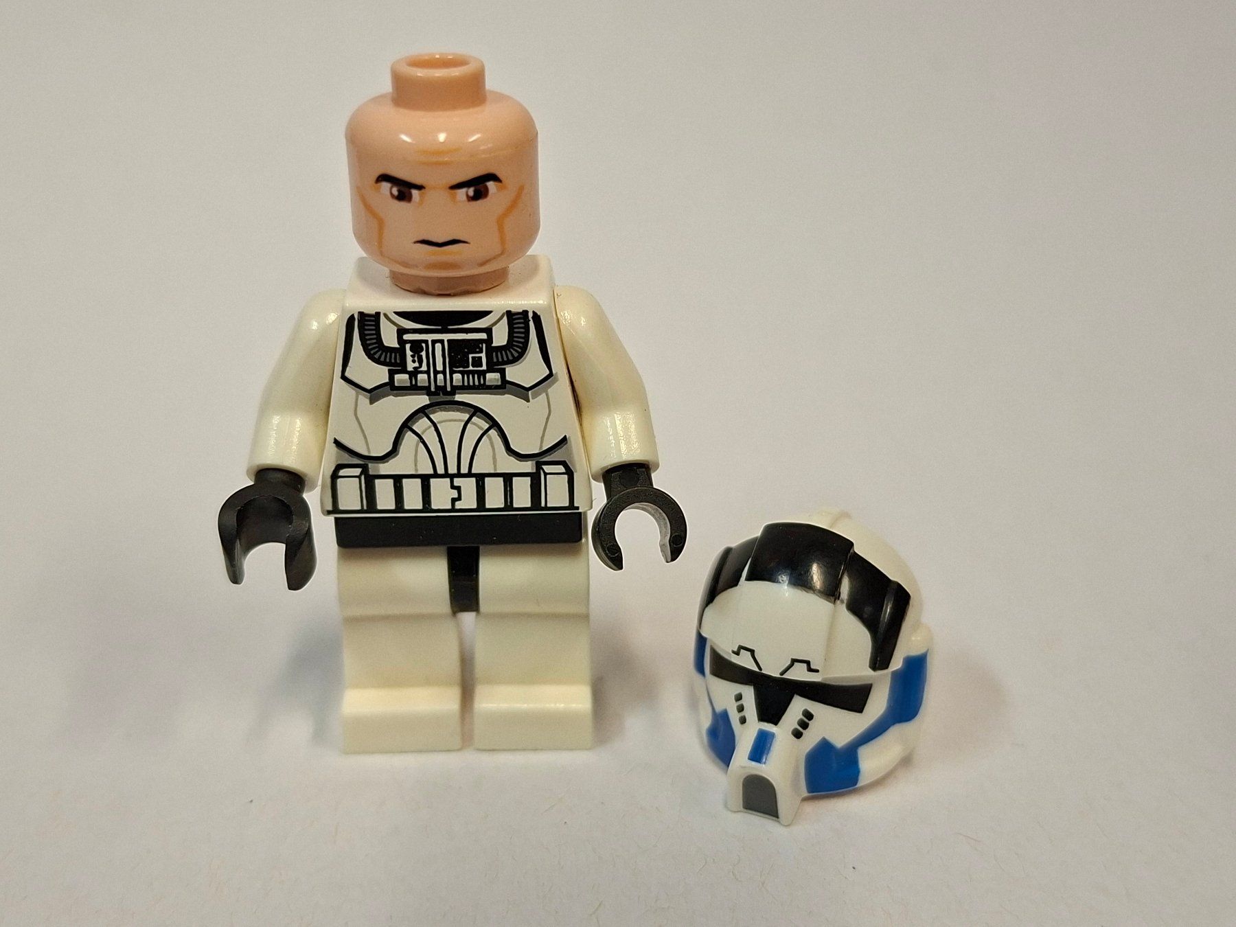 Lego Spielzeuge: Clone Trooper Pilot sw0439 – Gebraucht aus Sils im Domleschg von AMAG_AUDI_ZH 1