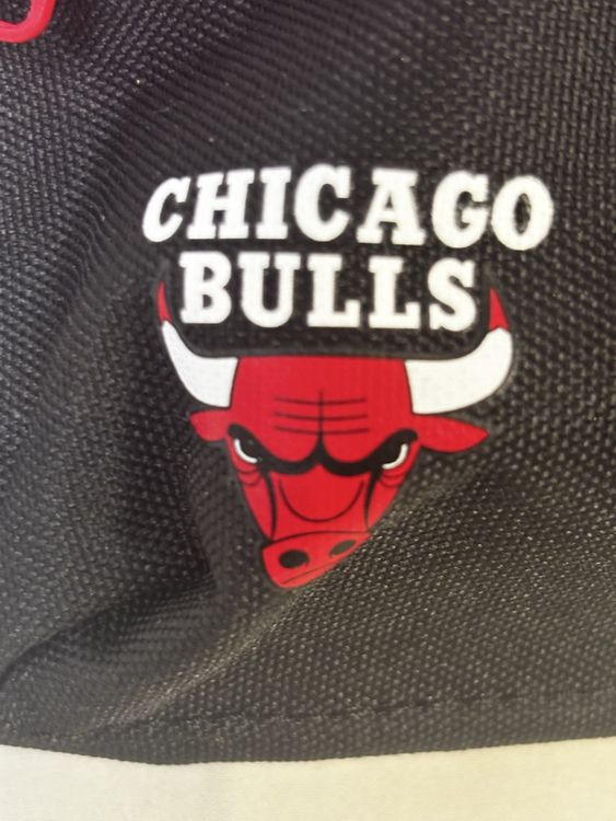 Herschel Borse: Chicago Bulls NBA Herschel Sac banane très bonne état – Usato da Genève venduto da MonPucier 5