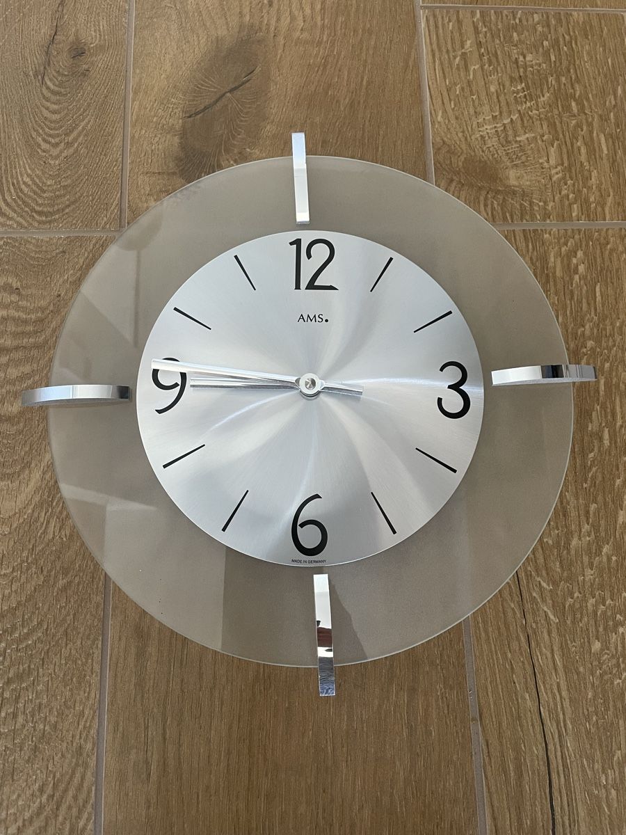 Uhren: Schöne Wanduhr, NP 99.- – Neu (gemäss Beschreibung) aus aarau von A.Naef