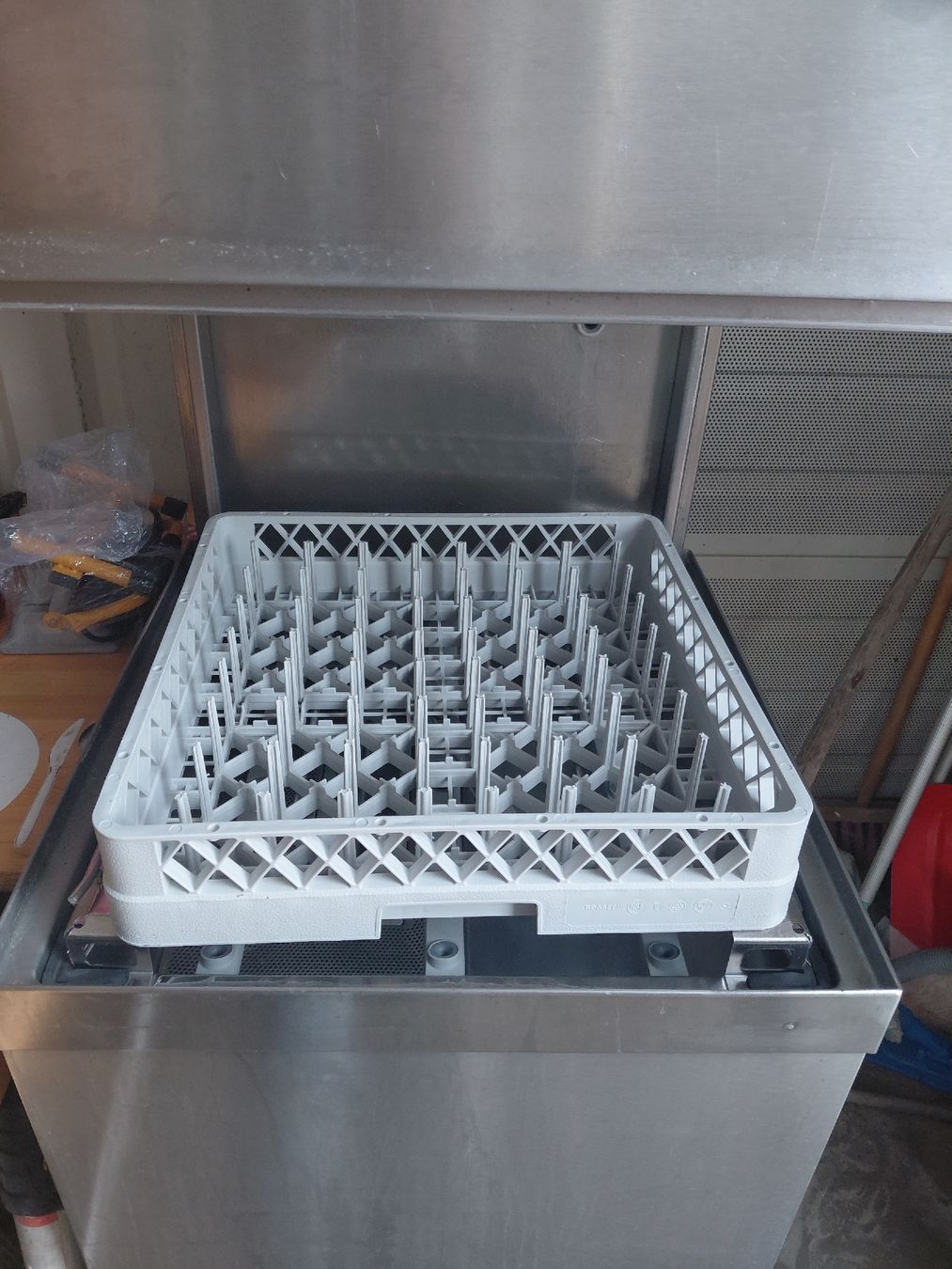Machines à laver la vaisselle: Haubengeschirrspühler Winterhalter GS502 – D'occasion à Frasnacht par dan_c2l6 1