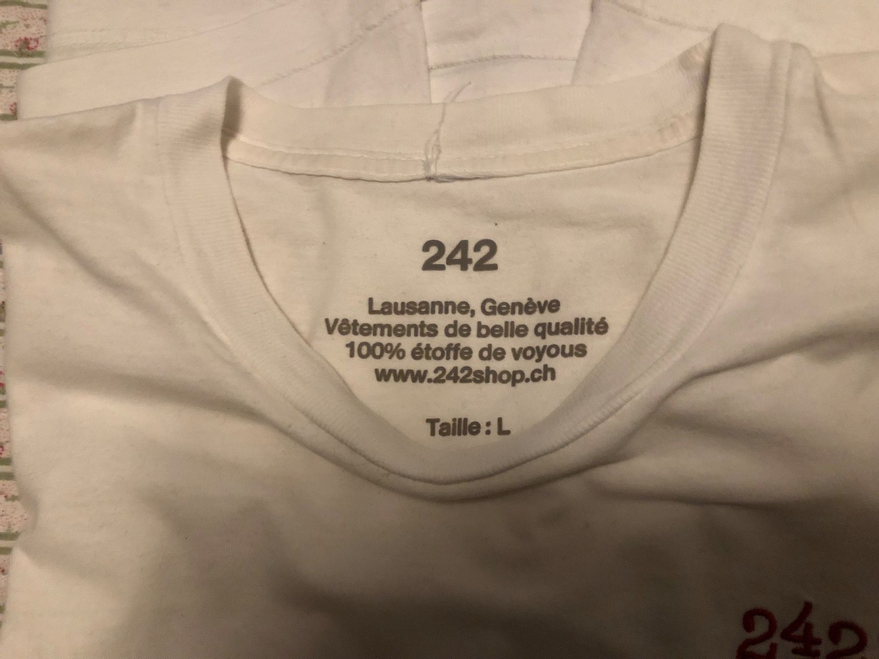 T-shirt: T-shirt 242 – Usato da Lausanne venduto da naranjo 2