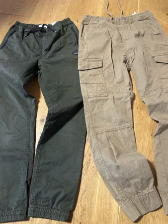 2 Hosen 146/152