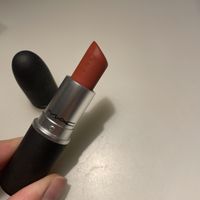 Mac Powder Kiss Lipstick, Lippenstift, Devoted to Chili, rot