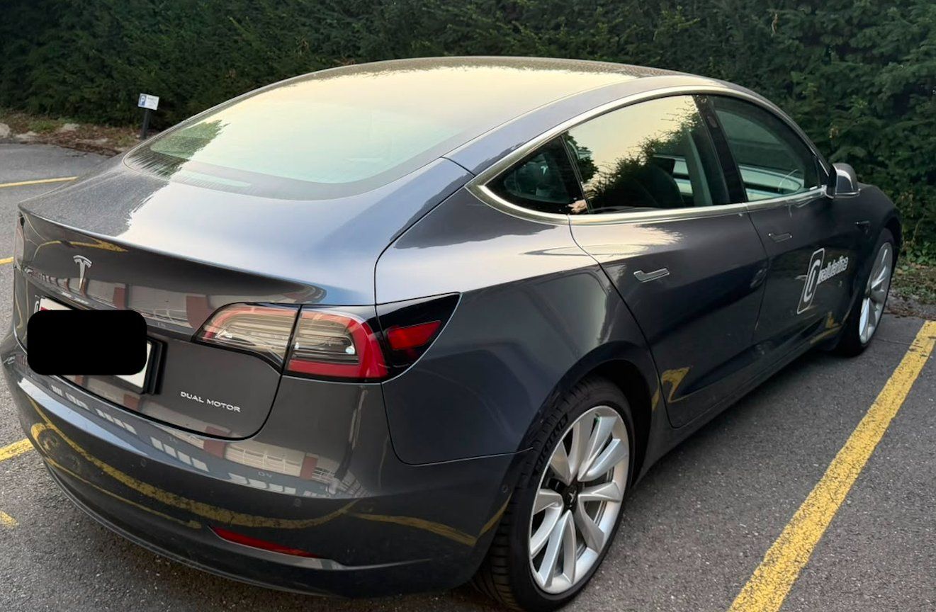Tesla Automobili: Tesla 3 Long Range – Usato da Aigle venduto da GlobalTrading 8