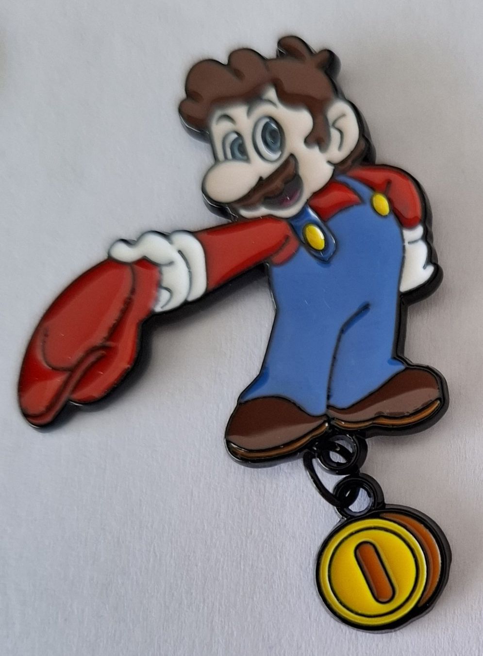 Nintendo Placchette & Badge: Mario mit Münze – Usato da Hinterkappelen venduto da Schampus