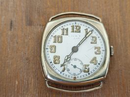 ANTIKE UHR 32 MM LÄUFT 
