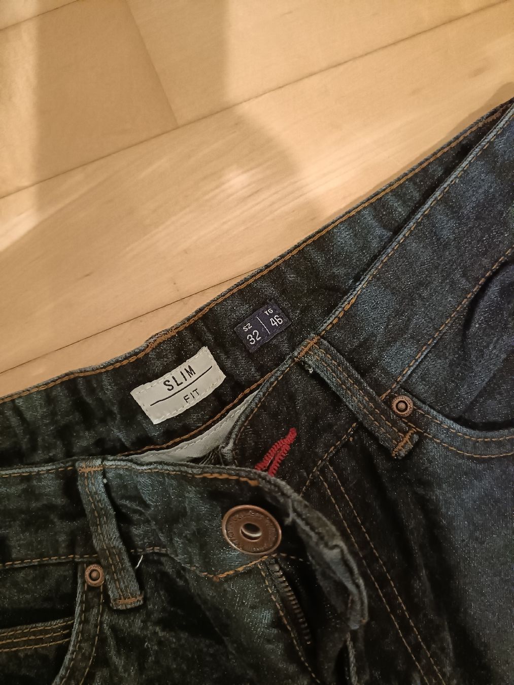 Jeans: Jeans Slim Fit – Neu (gemäss Beschreibung) aus Gossau SG von scania1509 1