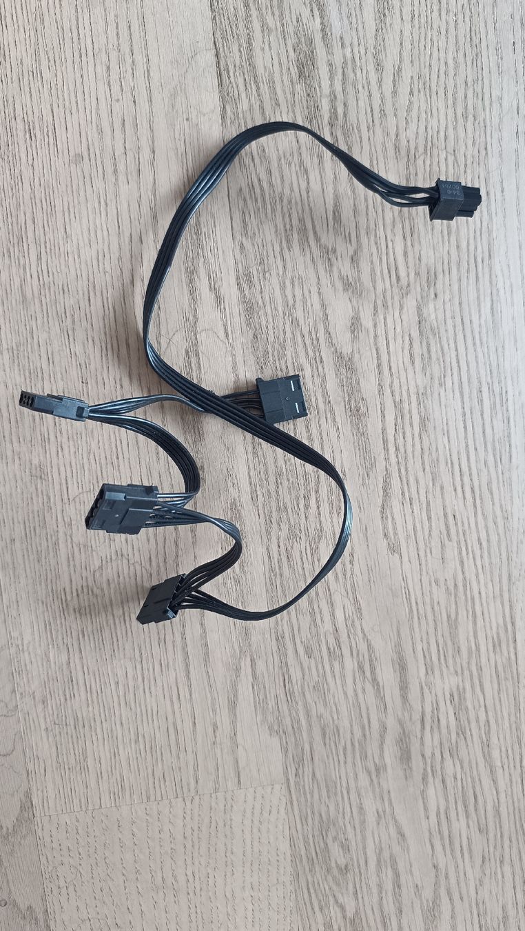 Corsair Componenti elettronici: Corsair CX550F RGB 550 W – Usato da Rotkreuz venduto da nas_q8sm 8