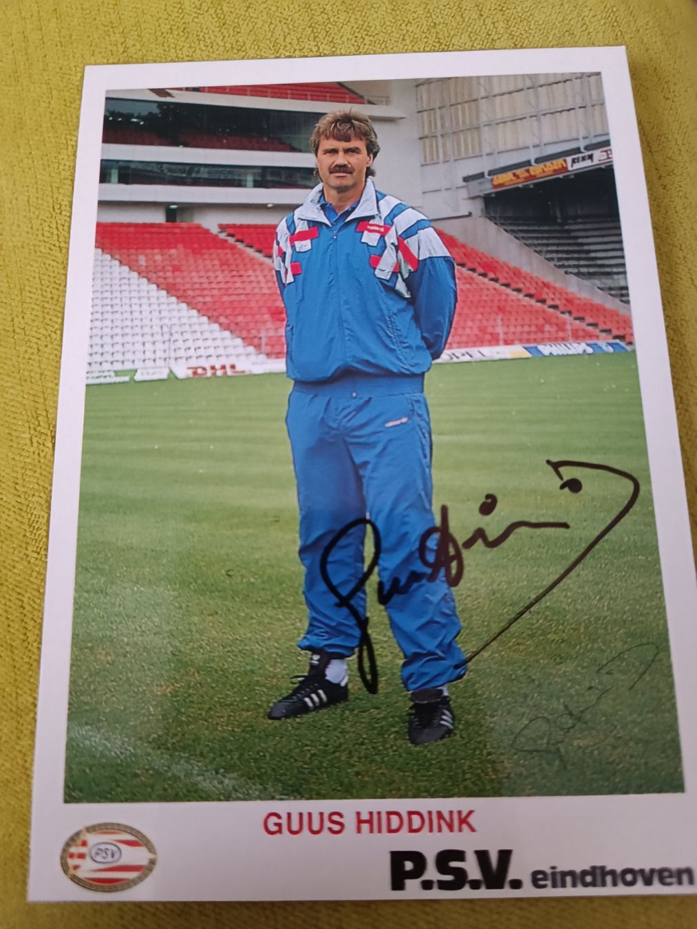 Autogramme: Guus Hiddink - handsigniert – Gebraucht aus Menziken von Artographs