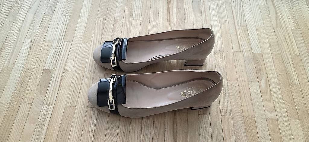 Scarpe da donna: Tod's Damen Pumps Gr. 39 – Usato da Winterthur venduto da Nika.Rock 1