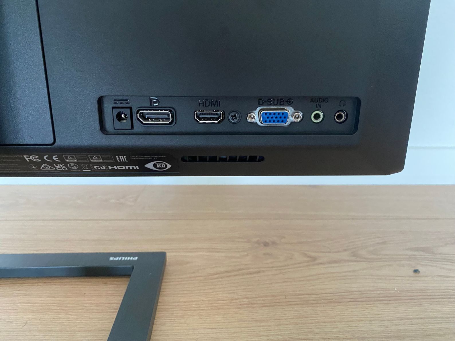 Monitor: 2 LCD Monitore von Philips 24 "/ Full HD inkl. 2 HDMI-Kabel – Usato da Bronschhofen venduto da sevi_luca 3