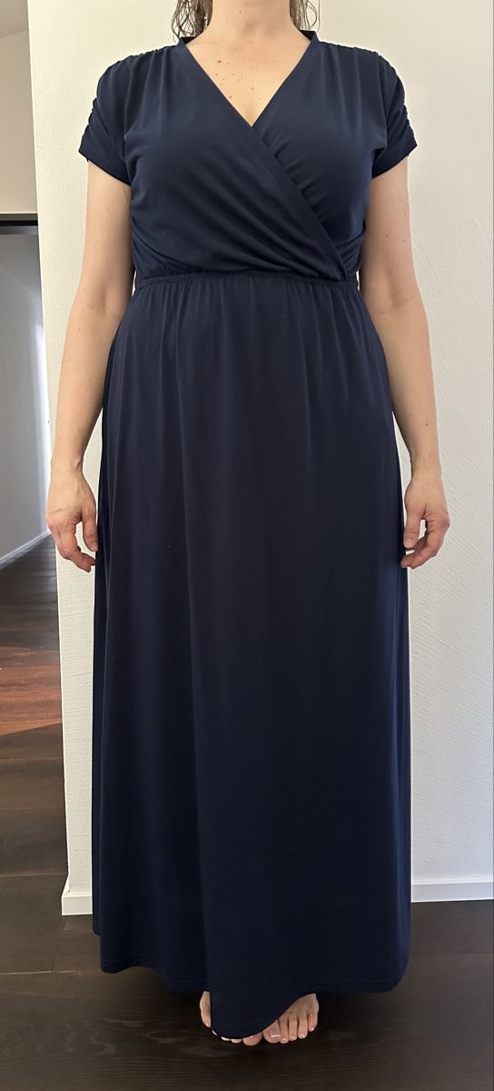 Vestiti: Kleid dunkelblau 44 – Usato da Wetzikon ZH venduto da lugis 2