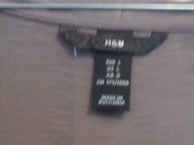 H&M T-Shirts: T-Shirt Gr.L, Grau, H&M NEU – Neu (gemäss Beschreibung) aus Hinwil von Glasperlen 2