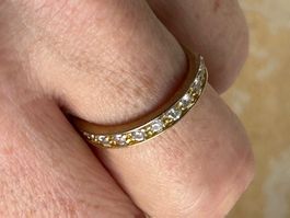 Goldfarbener Ring Zirkonia Steine (Grösse 56)