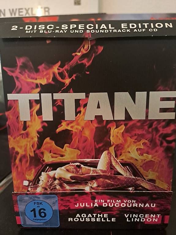 Tutti i DVDs: TITANE Blu-ray Steelbook – Usato da Zürich venduto da Andri878
