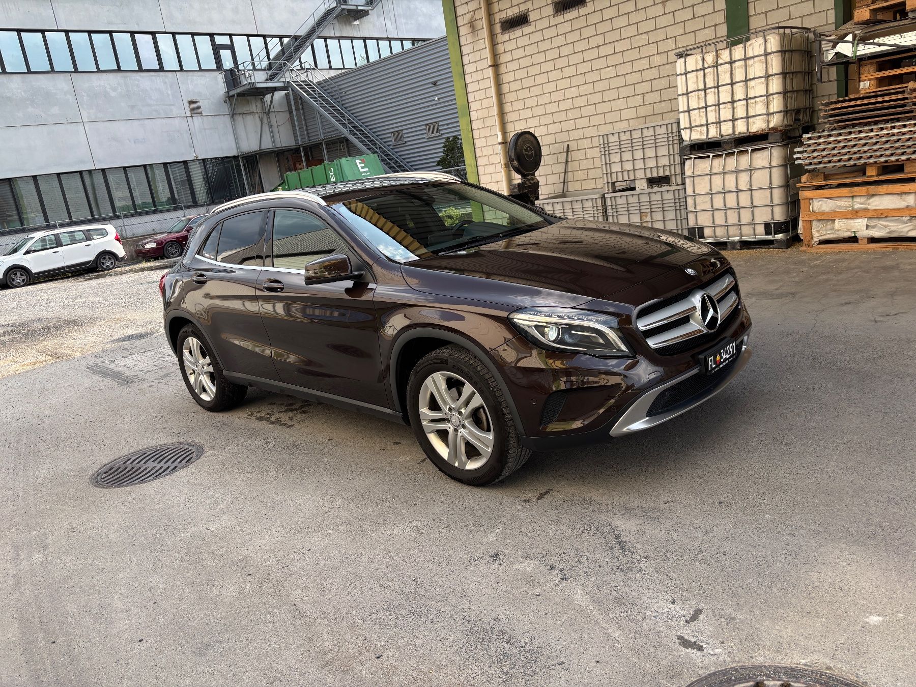 Mercedes-Benz Autos: MERCEDES-BENZ GLA220 d 4m – Gebraucht aus Eschen von kingkong010