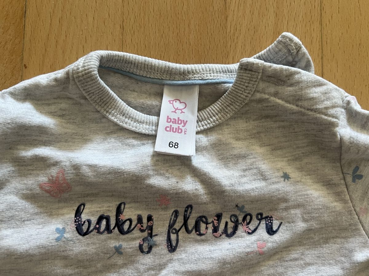 Lotti & Set di vestiti: Baby Set Pullover und Hose mit Blumenmuster Grösse 68 – Usato da Zürich venduto da Jakomo007 1