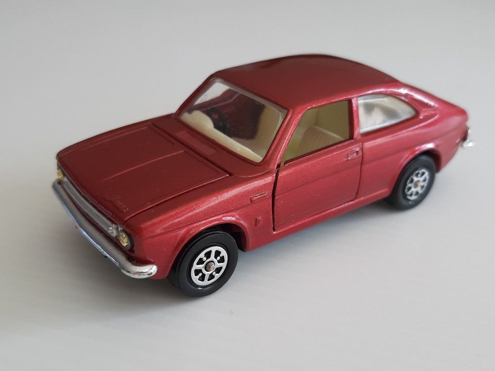 Corgi 306 Morris Marina 1.8 Coupé Rouge Métallisé 1/43 – Boîte D'origine