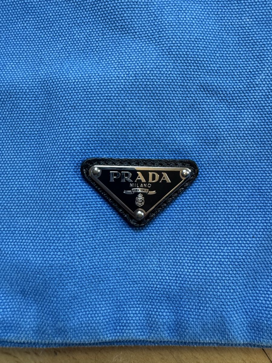 Prada Sacs: Prada Umhängetasche blau  – D'occasion à Bern par Mancini 2