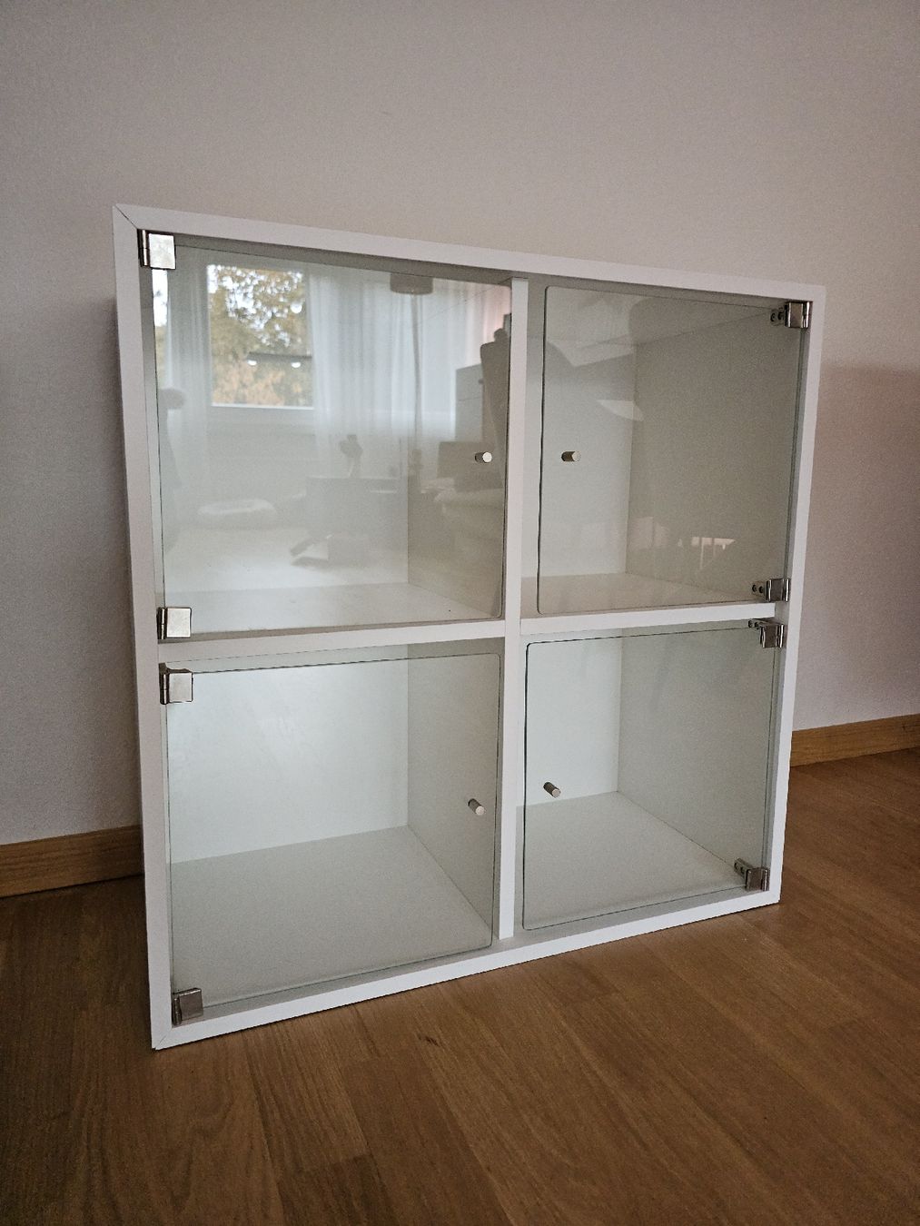 Vetrine: IKEA Eket Vitrine – Nuovo (secondo la descrizione) da Emmenbrücke venduto da The.Vision