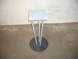 Tischbein aus Metall