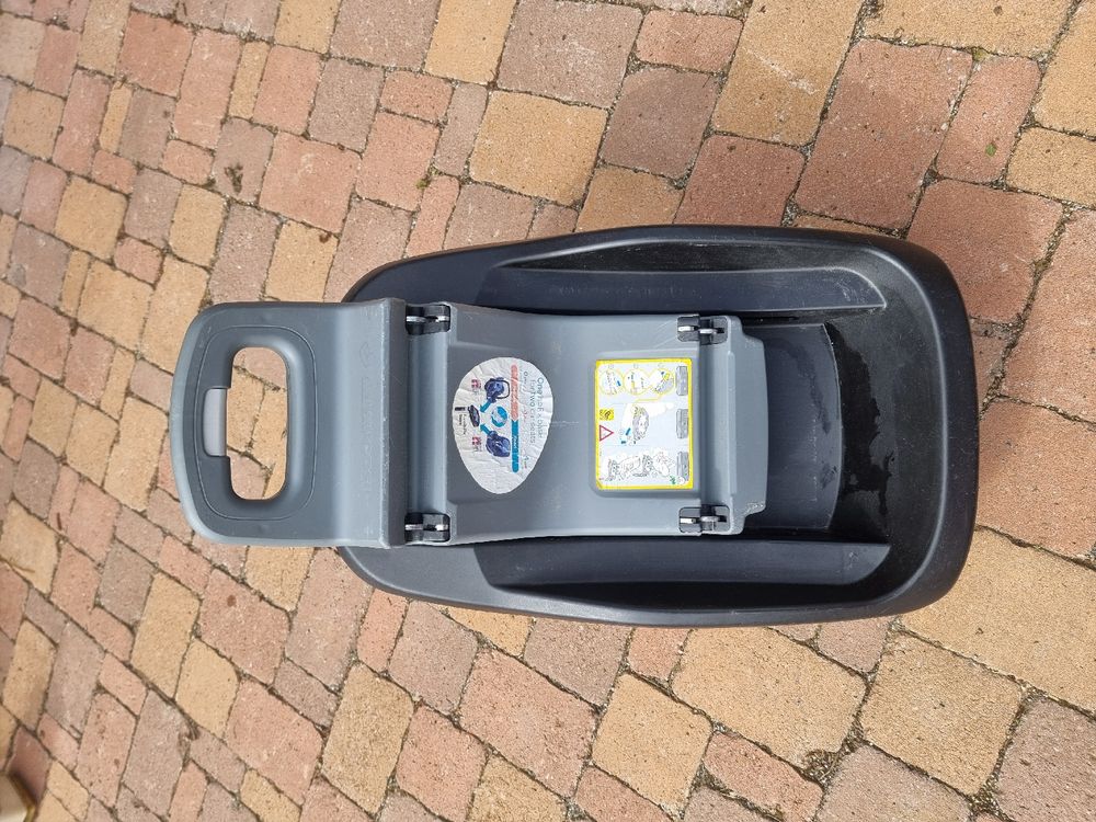 Maxi-Cosi Sièges auto: Maxi Cosi Family Fix, Kindersitz Halterung – D'occasion à Etzgen par loelilurch 2