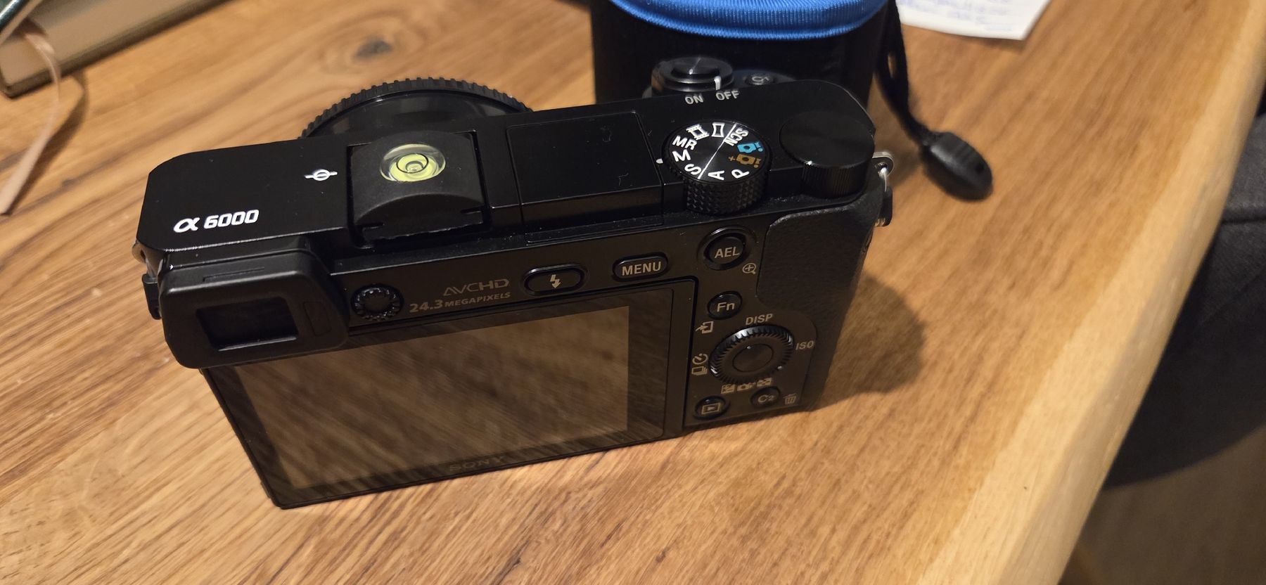 Sony Kamera: Sony Alpha A6000 Body – Neu (gemäss Beschreibung) aus Hedingen von ber_955w 2