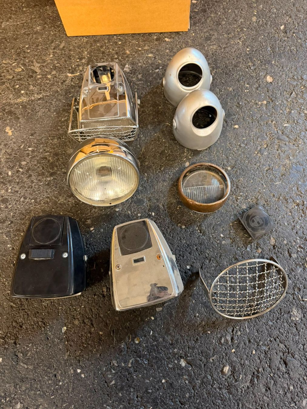 Parti ricambio per ciclomotori: Restposte Töffli Lampe und Tacho ab 1.- – Usato da Altendorf venduto da Faessler04
