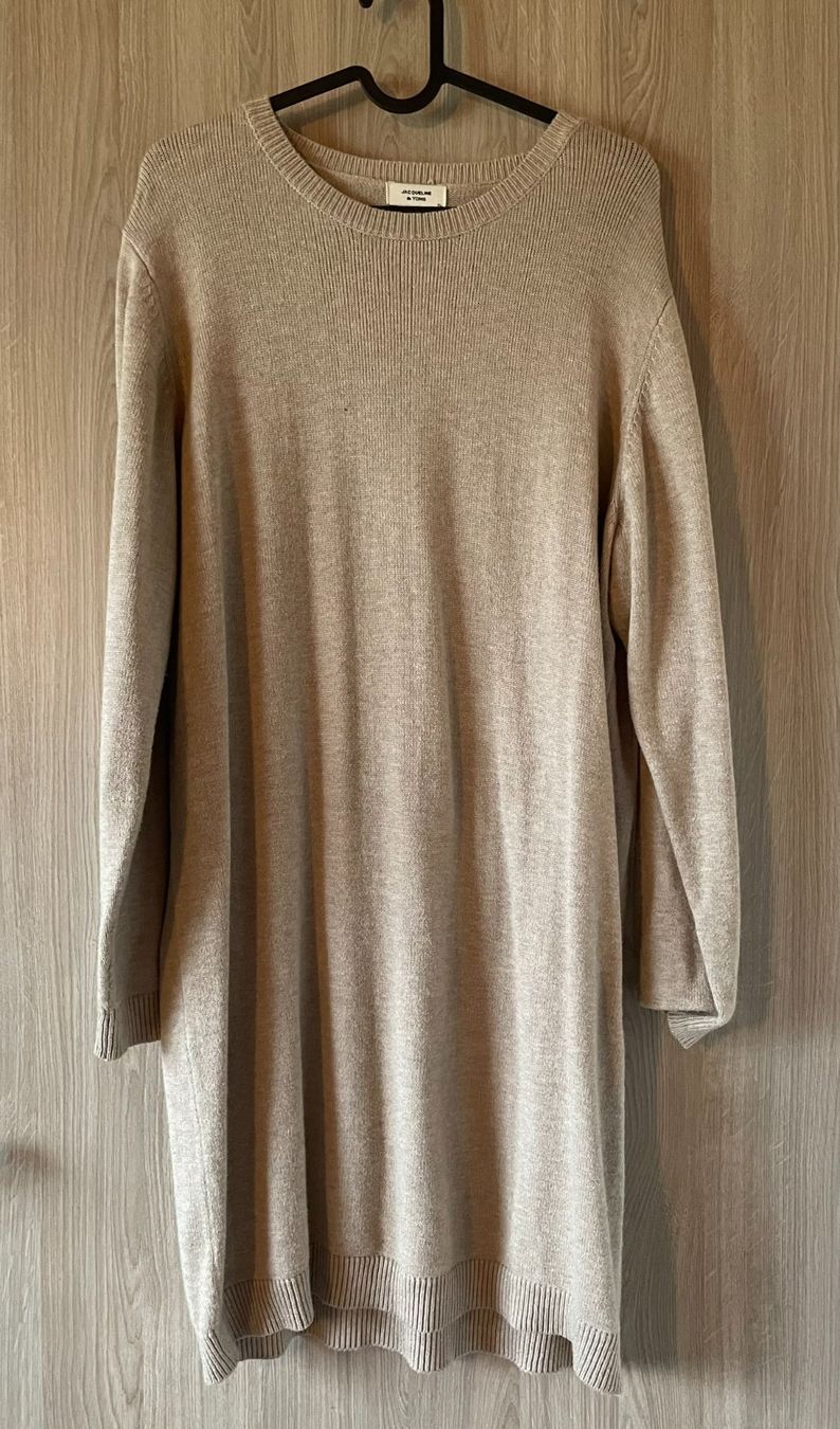 Kleider: Pull Robe beige – Gebraucht aus Erde von EmilieDess