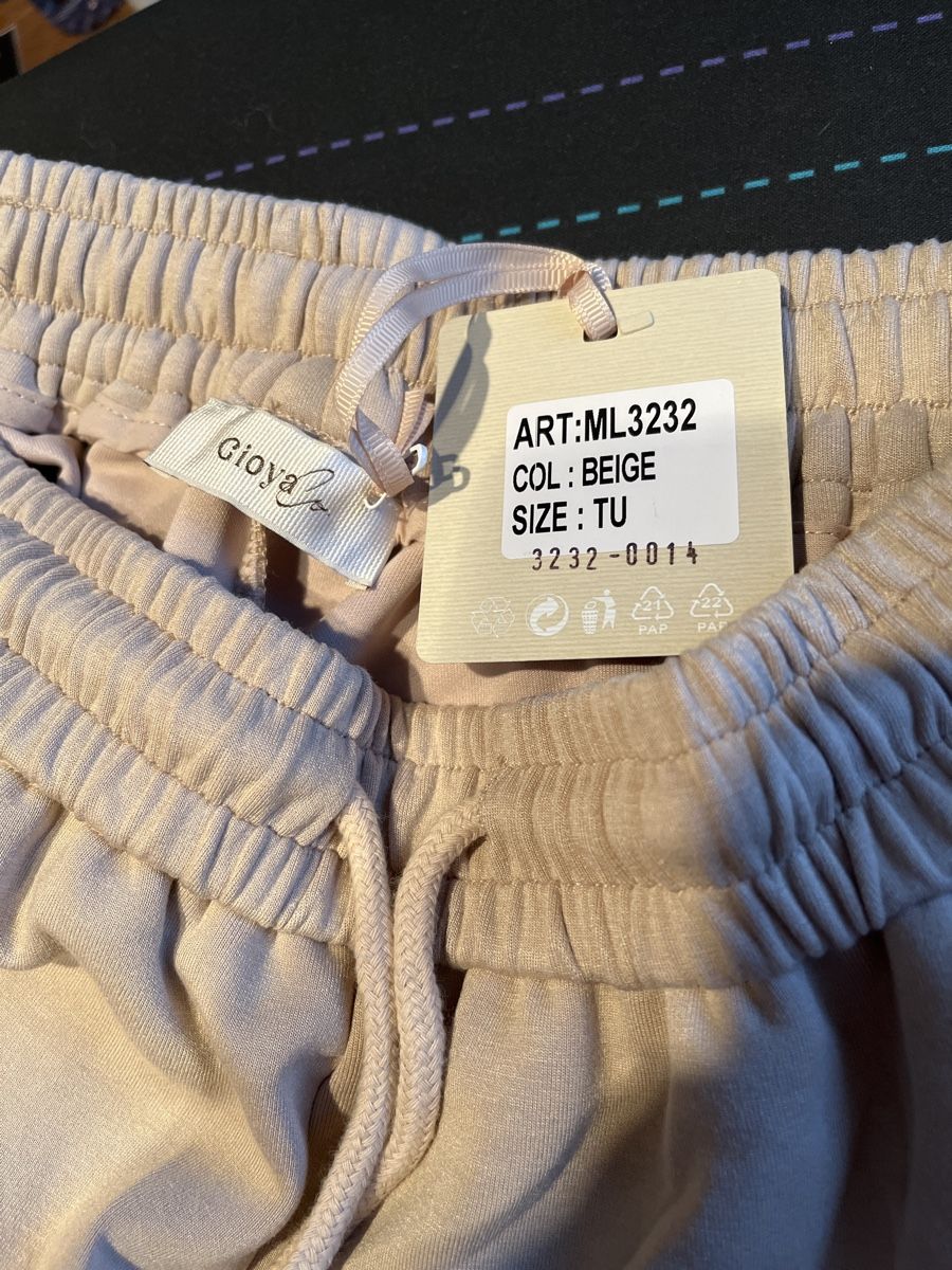 Hosen: Pantalon d’intérieur beige – Neu (gemäss Beschreibung) aus St-Sulpice VD von Twin5 4