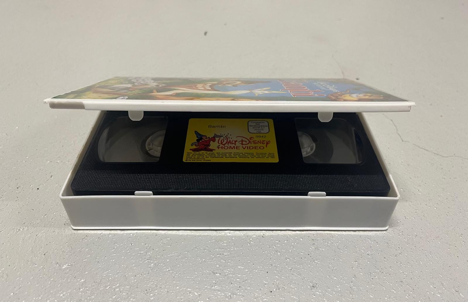 Alle VHS: Bambi VHS Kassette – Gebraucht aus Seftigen von cha_h7jt 1