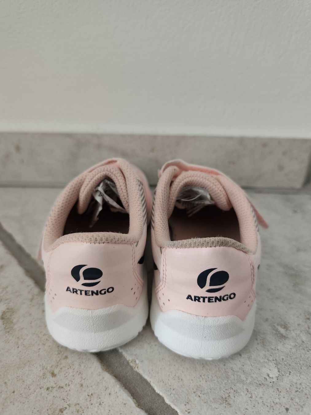 Scarpe per ragazze: Hallen Schuhe ARTENGO  – Usato da Chur venduto da Rodanisa 3