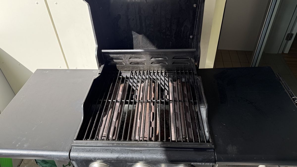 Griglie: Australia 315 G Gas Grill – Usato da Zürich venduto da waltermanesh 3
