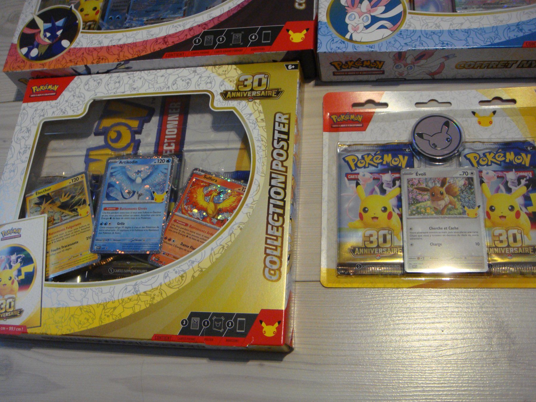 Pokémon Carte collezionabili: Pokemon 30th Celebration FR – Nuovo e nell'imballaggio originale da sugiez venduto da Svicente 3