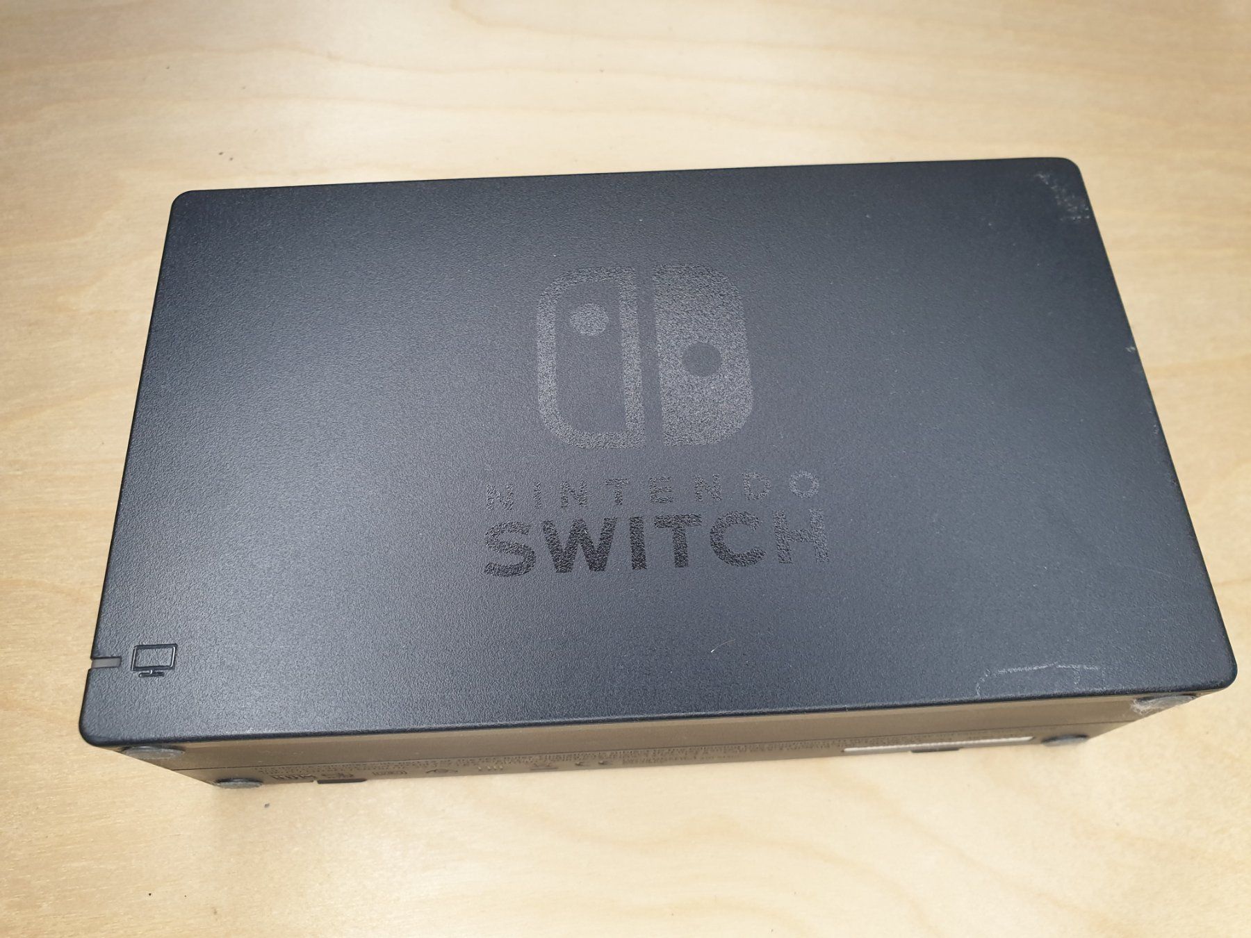 Nintendo Console: Console Nintendo Switch – Usato da Posieux venduto da Csardas. 4