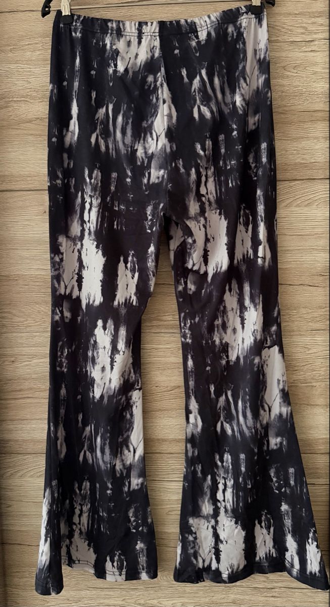 Leggings: Schlaghose/Leggins schwarz-weiss Gr.L – Neu (gemäss Beschreibung) aus Au ZH von FMRF