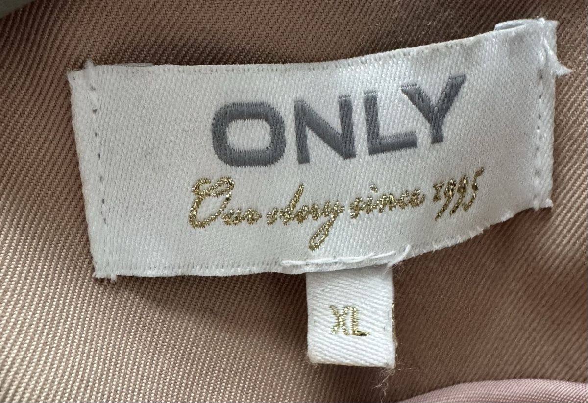 Only Cappotti: Trendiger ONLY Trenchcoat, Grösse XL, Beige – Nuovo (secondo la descrizione) da Kloten venduto da wan_5gvc 3