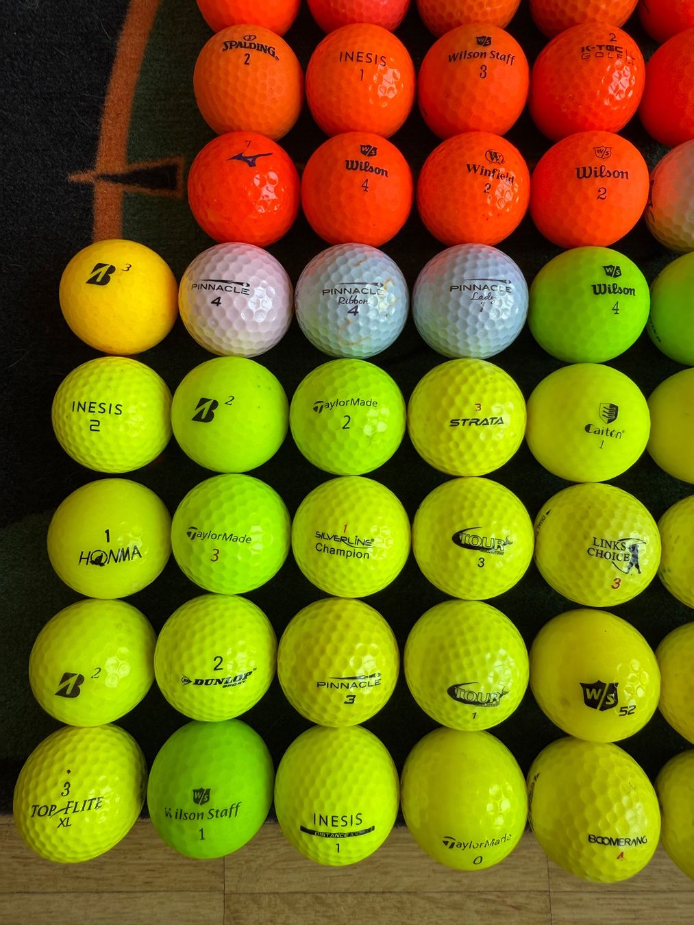 Palloni: 80 div. Farbige Golfbälle, guter Zustand – Usato da Münchenbuchsee venduto da Mantik 1