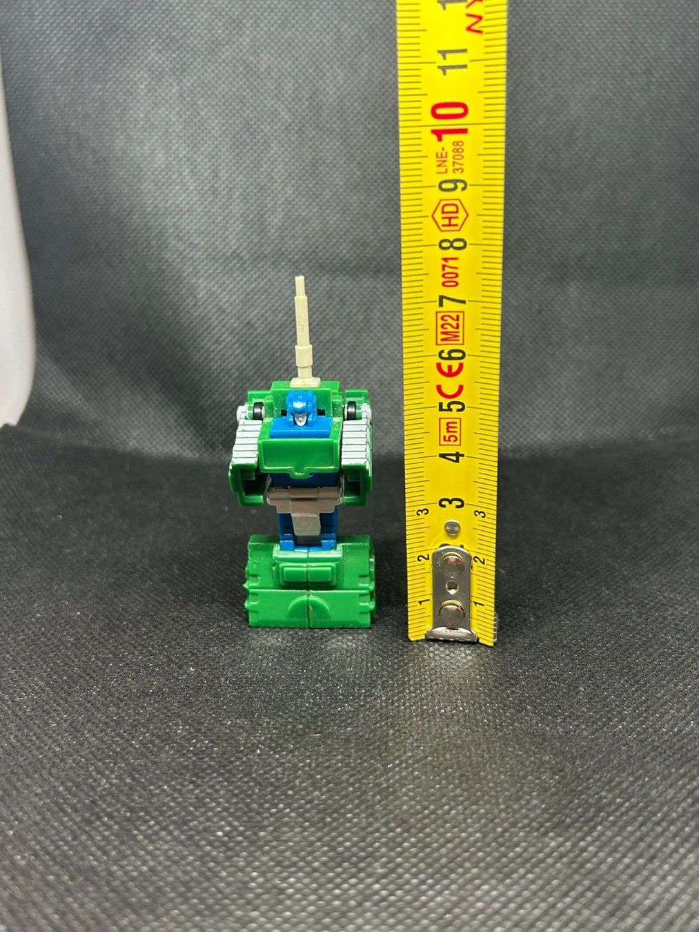 Hasbro Giocattoli: Transformers G1 1989 Tank Bombschock action figure – Usato da Lausanne venduto da Retro-geek 6