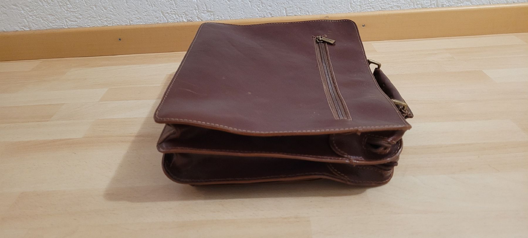 Valigie & Borse: Elegante Ledertasche braun – Usato da Schwyz venduto da Vesparider01 3