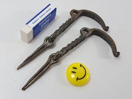 2 antike Anzieh Schlenggen, Schmiedeisen (LOT1196#FBS2)